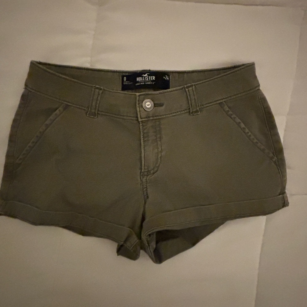 Hollister Women's Olive Green Shorts